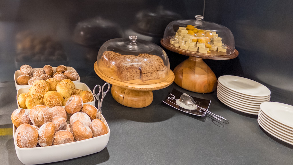 Ahlan Business Class Lounge のパン