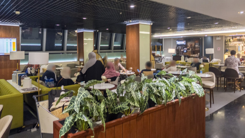 The Coral Finest Business Class Loungeの中央座席