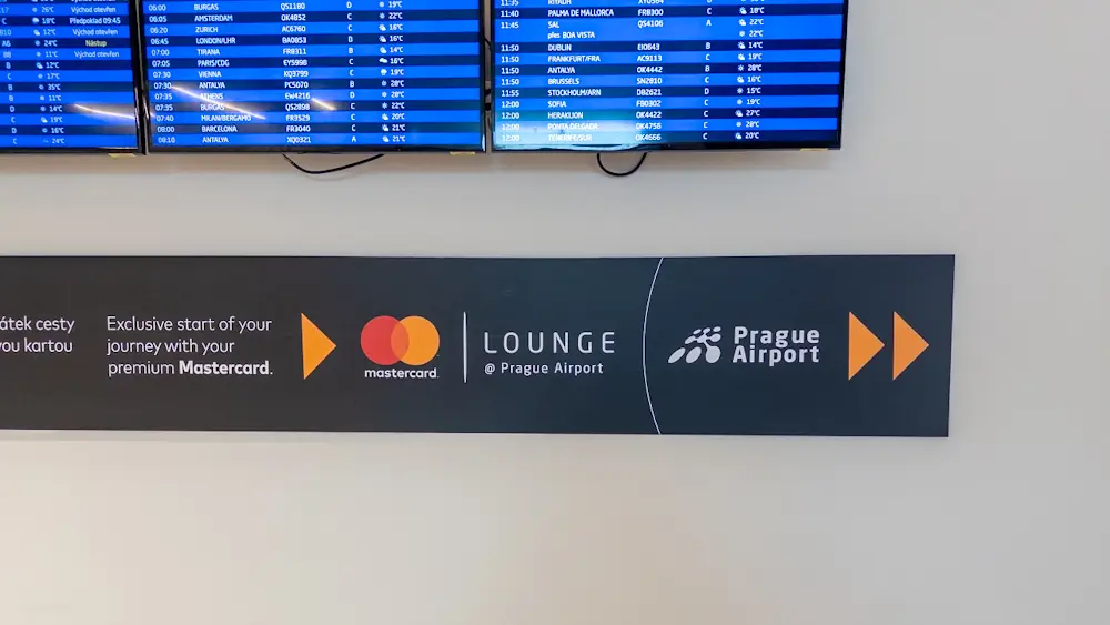 Mastercard Loungeの看板