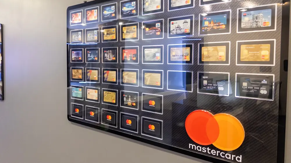 Mastercard Loungeが展示されている