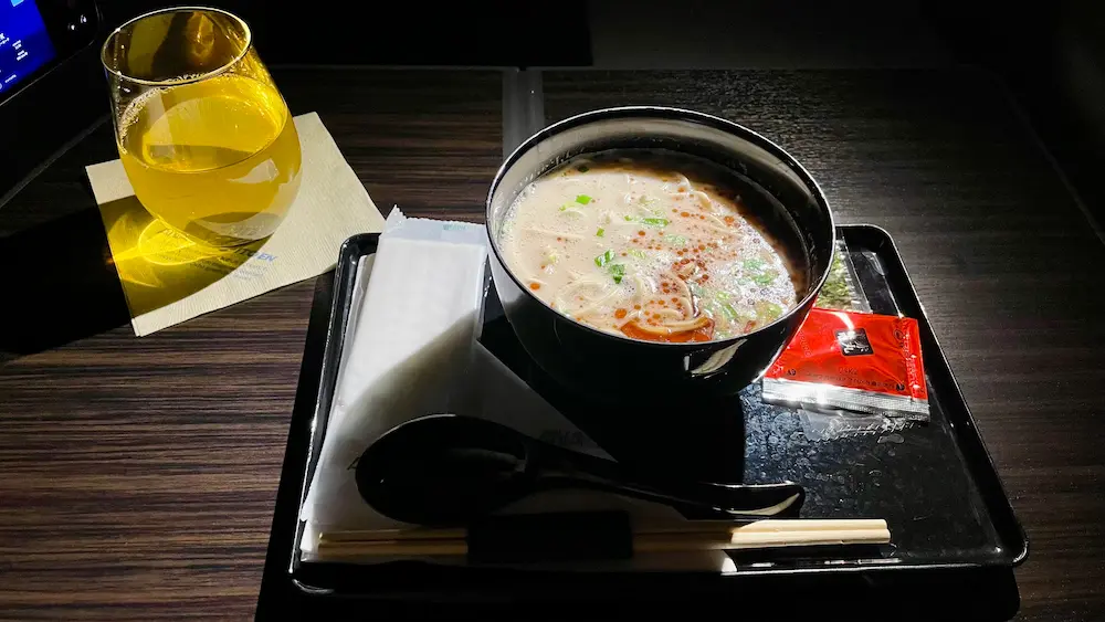 ANAビジネスクラスの一風堂のラーメン