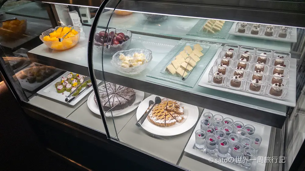 フルーツやスイーツ